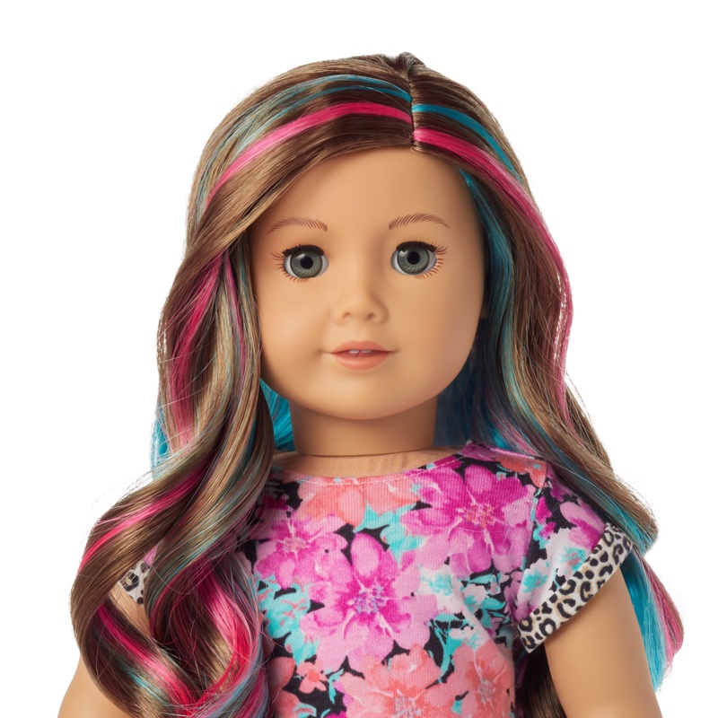 Truly Me 18-inch Doll #101 with wavy caramel hair