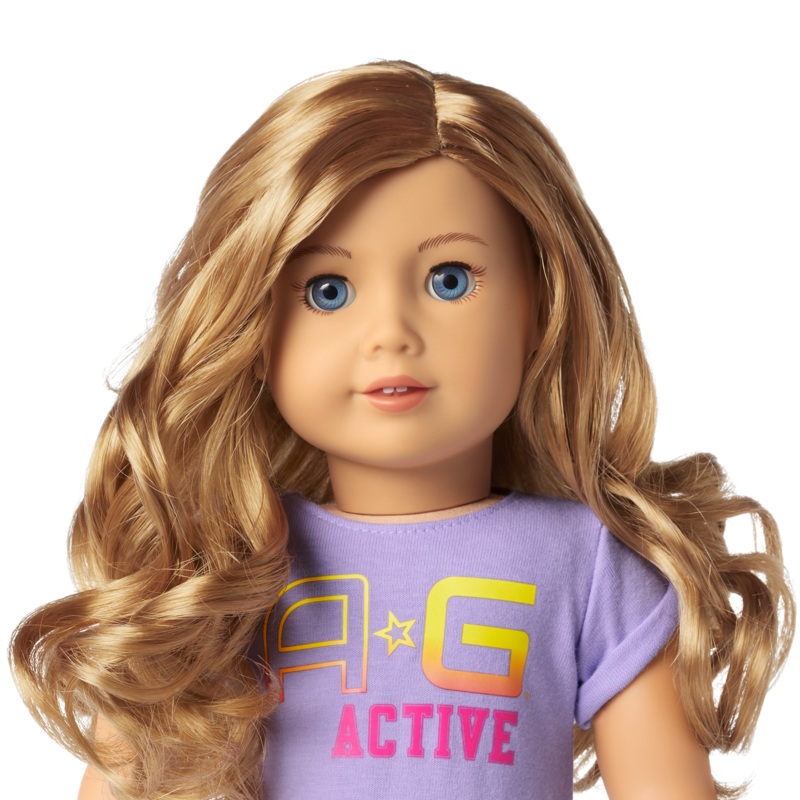 Truly Me 18-inch Doll #102 with wavy strawberry-blonde hair
