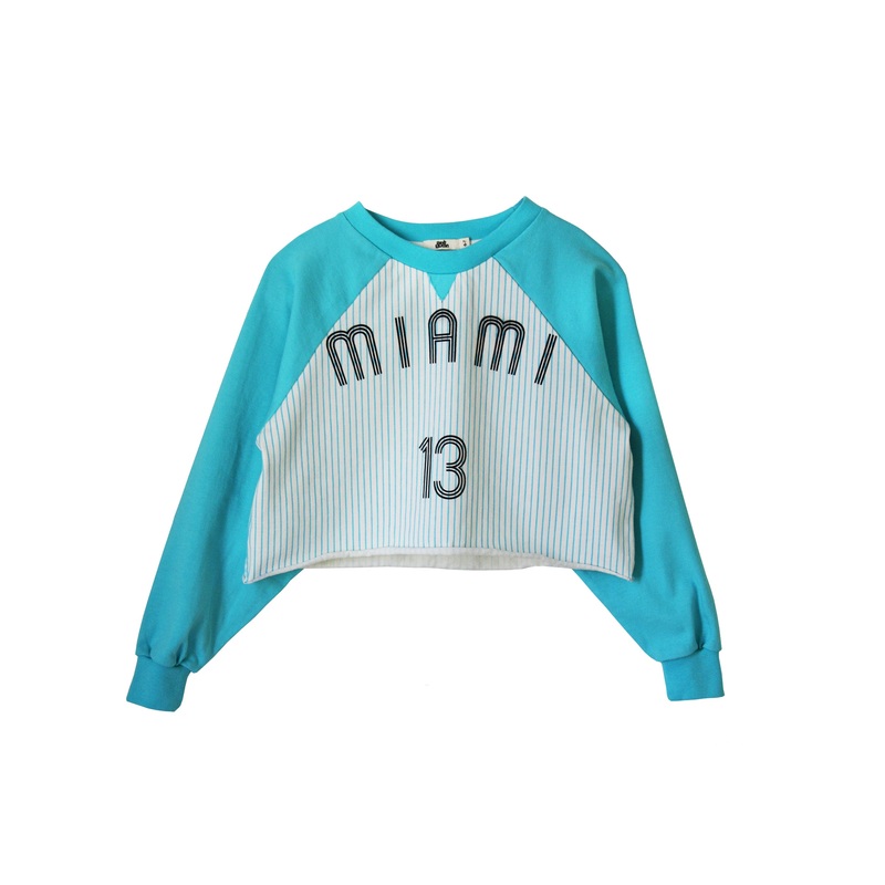 Bandy Button Culter Short Sweatshirt